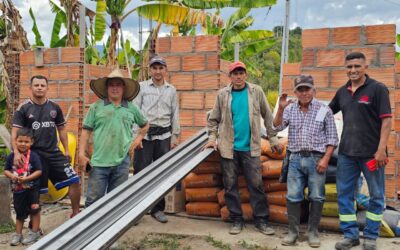 Banco de Alimentos entrega ayudas a familia afectada por sismo en El Tambo